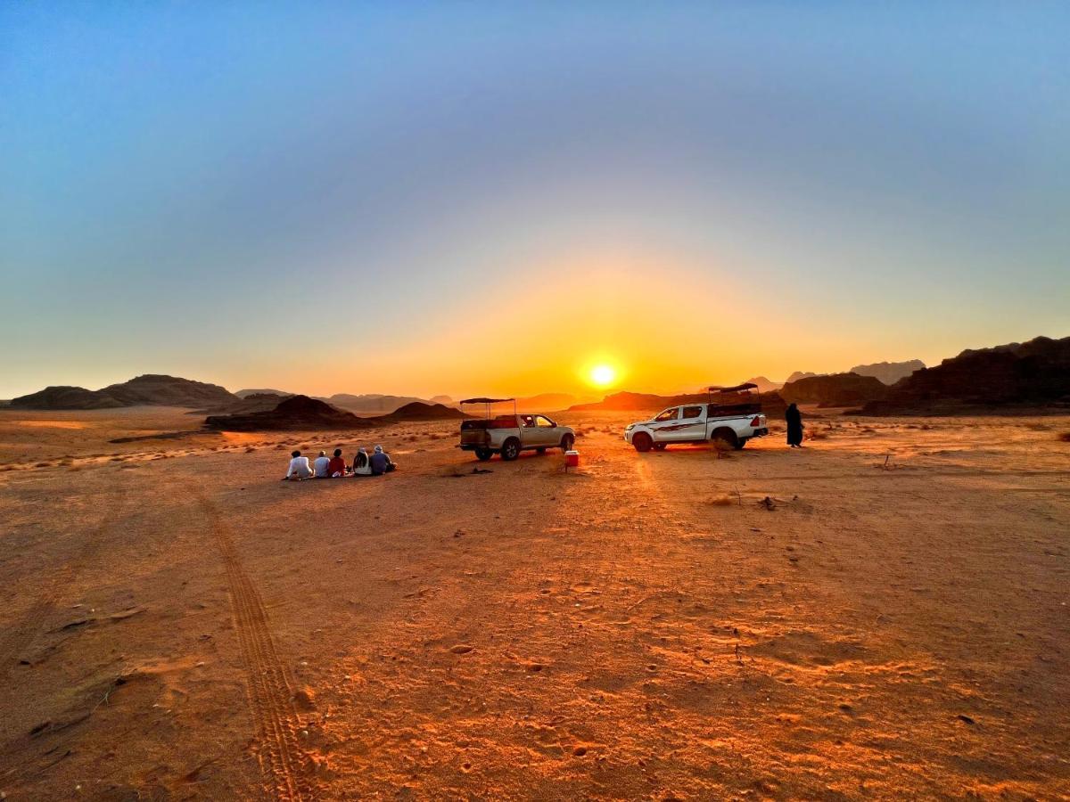 Wadi Rum Sky Tours&Camp Bagian luar foto