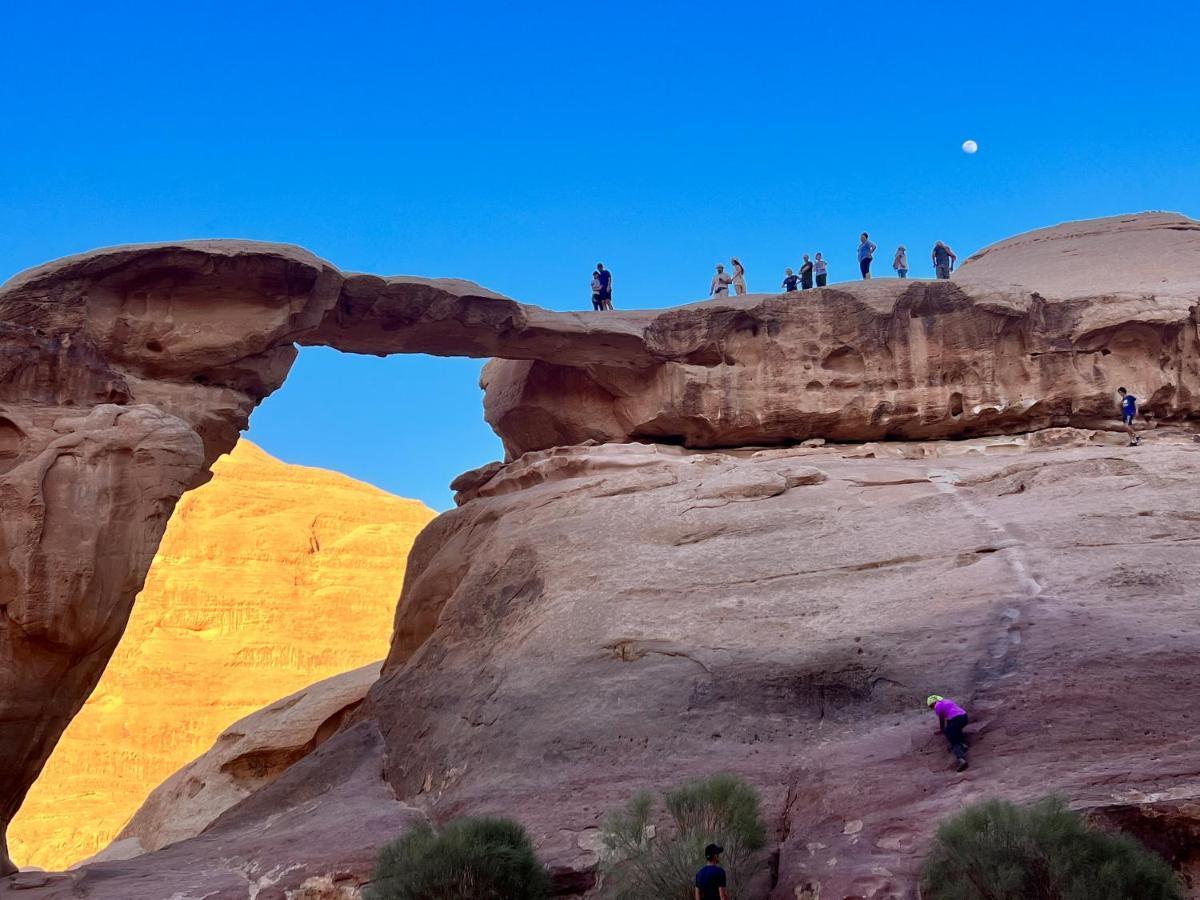 Wadi Rum Sky Tours&Camp Bagian luar foto