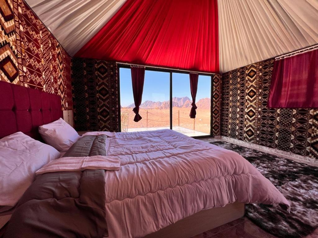 Wadi Rum Sky Tours&Camp Bagian luar foto