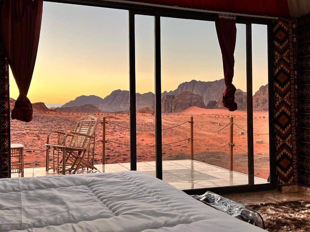 Wadi Rum Sky Tours&Camp Bagian luar foto