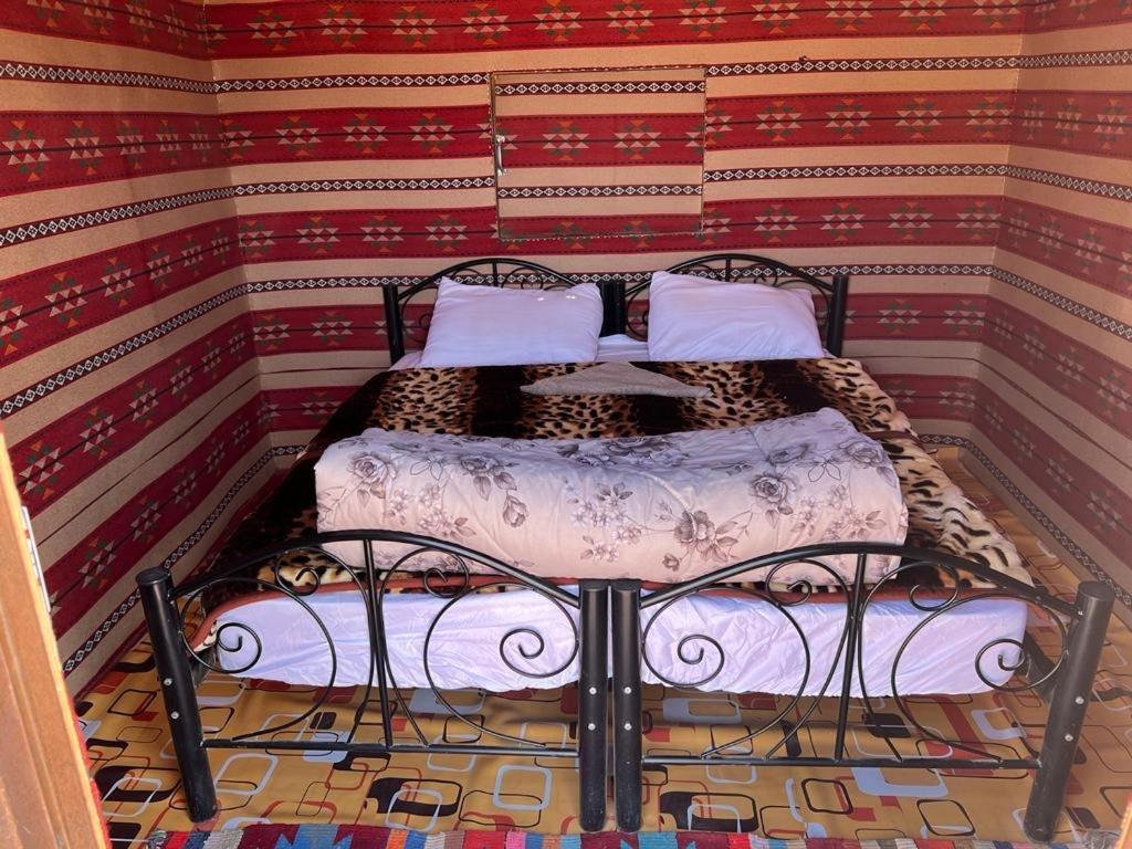 Wadi Rum Sky Tours&Camp Bagian luar foto