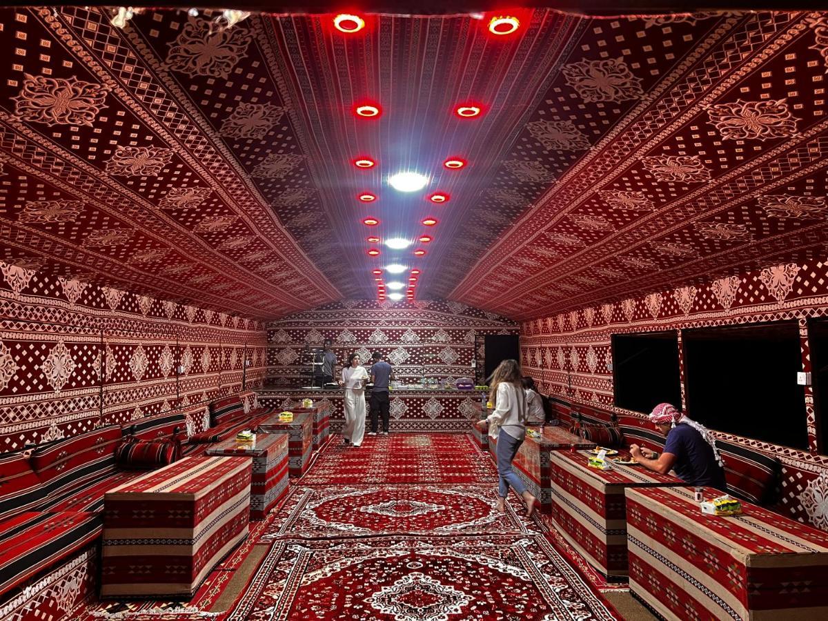 Wadi Rum Sky Tours&Camp Bagian luar foto