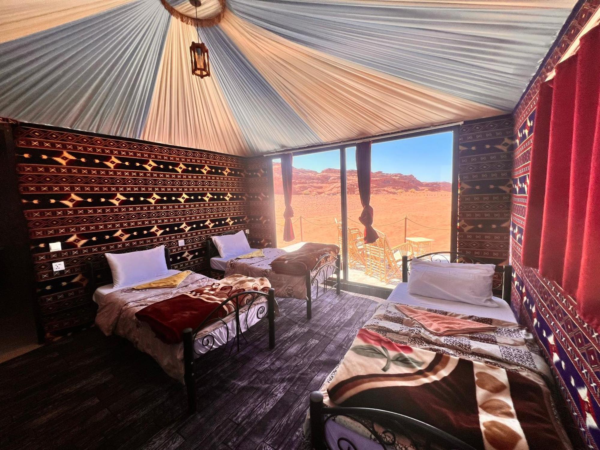 Wadi Rum Sky Tours&Camp Bagian luar foto