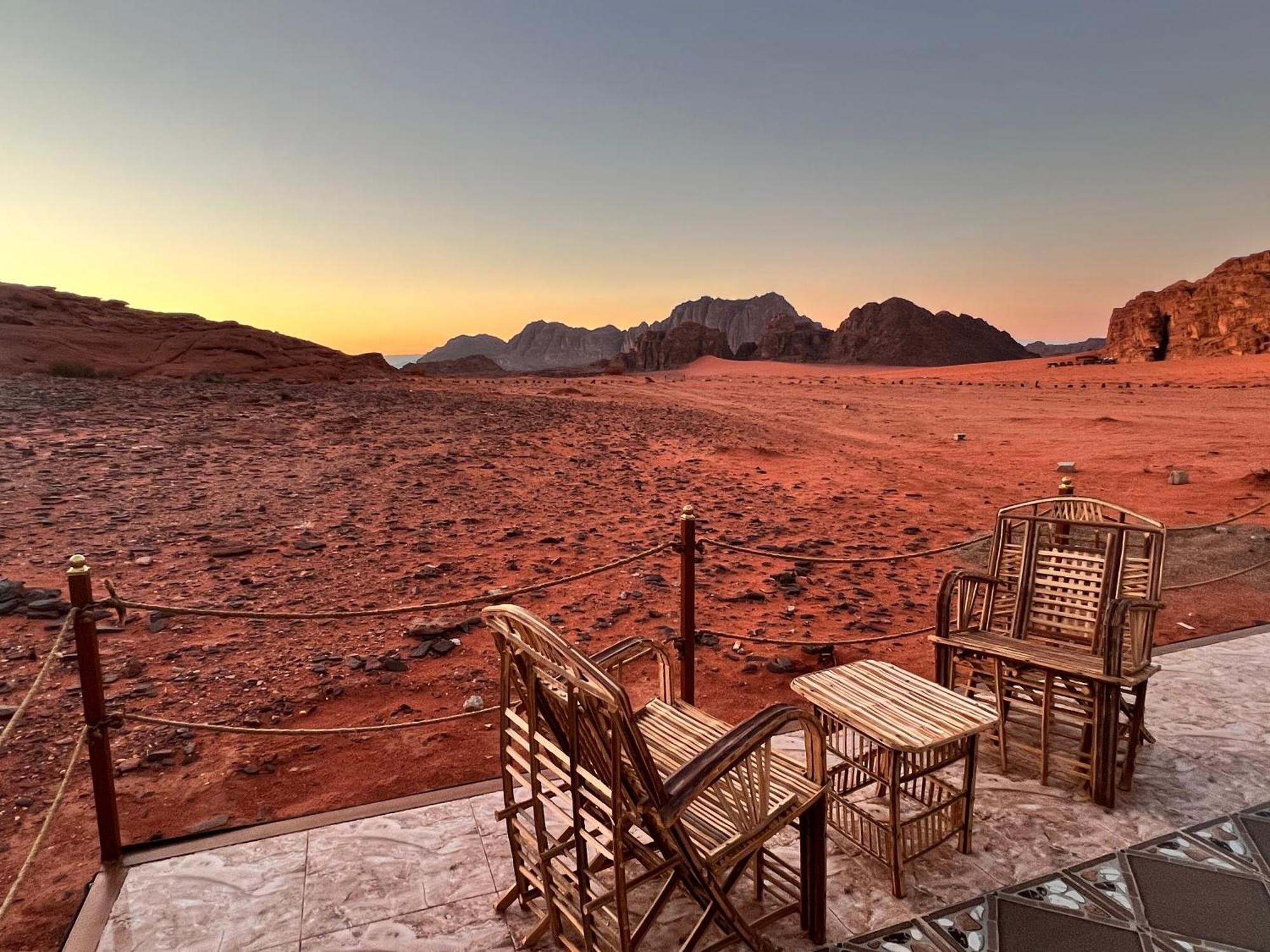 Wadi Rum Sky Tours&Camp Bagian luar foto