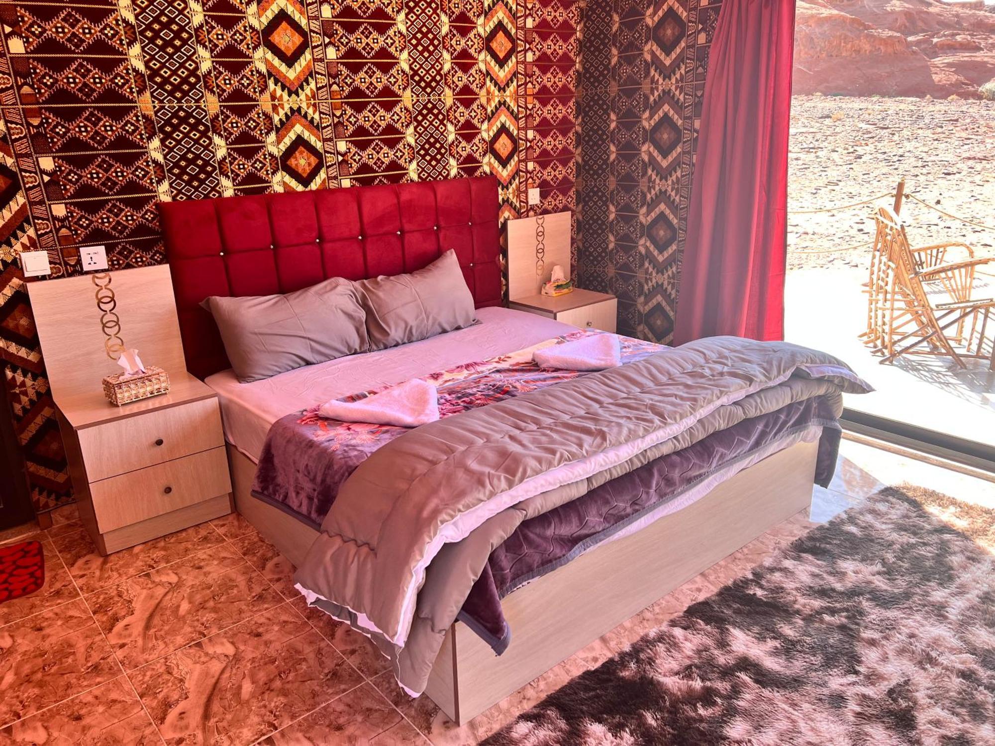 Wadi Rum Sky Tours&Camp Bagian luar foto